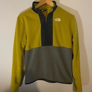 The North Face glacier zip pullover